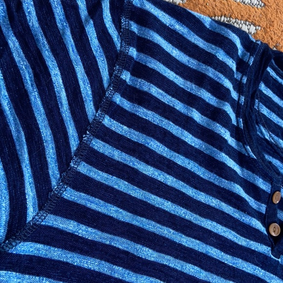 Lucky Brand Men’s Blue Striped Henley Short Sleeve - Picture 5 of 5